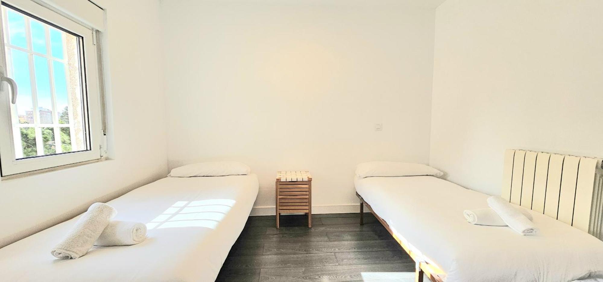 Apartamento Para 5 Personas Cerca De Ifema Y Aeropuerto Alquiler Temporal Madrid Ngoại thất bức ảnh
