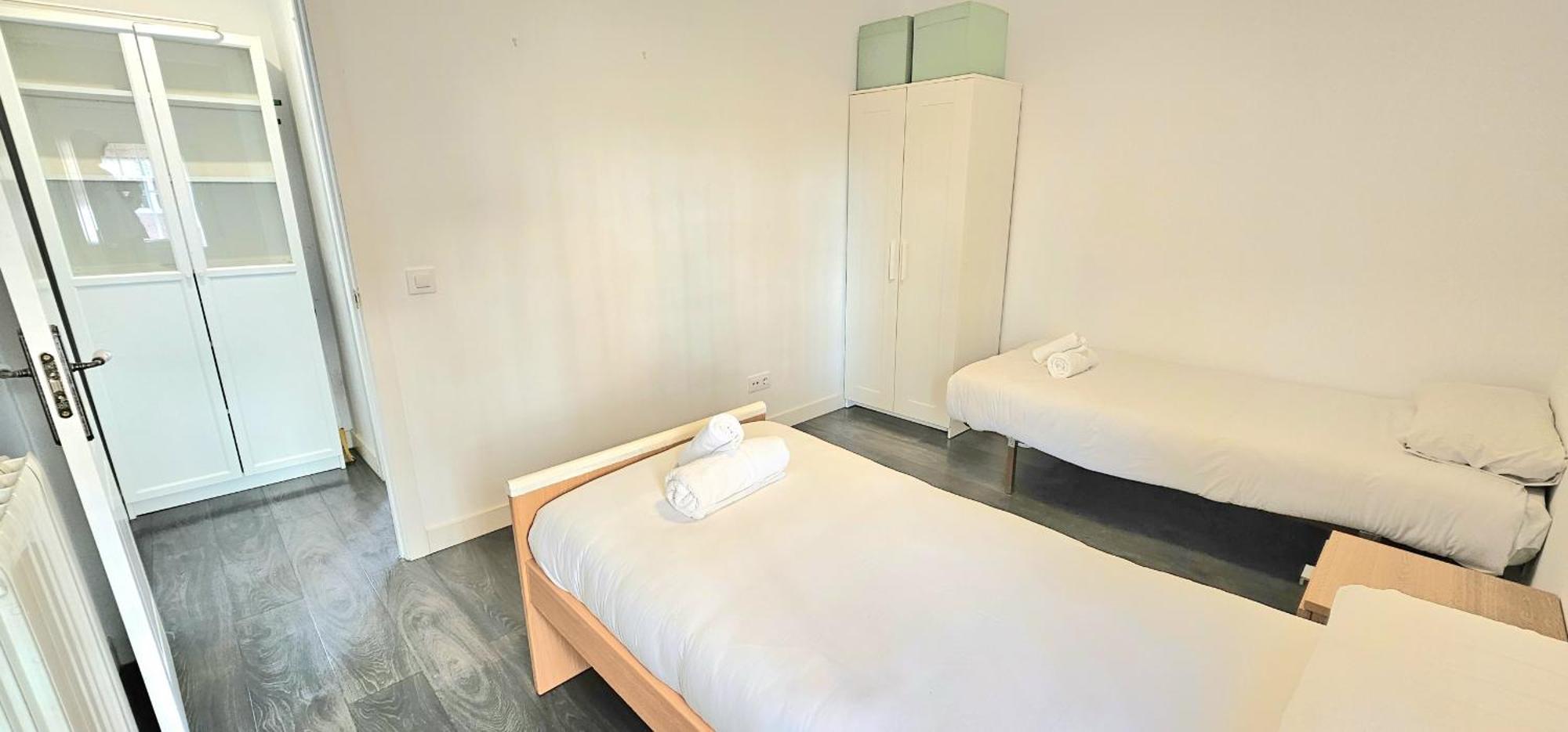 Apartamento Para 5 Personas Cerca De Ifema Y Aeropuerto Alquiler Temporal Madrid Ngoại thất bức ảnh