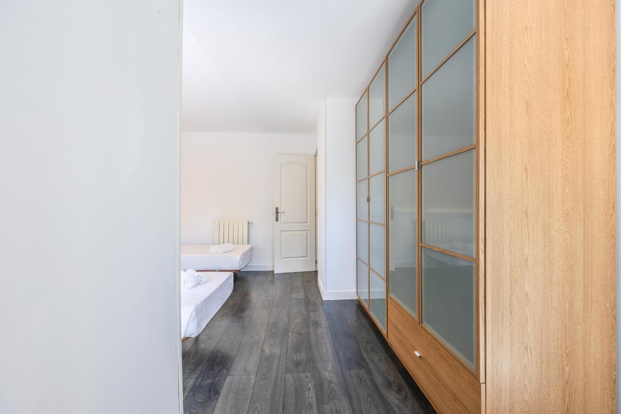 Apartamento Para 5 Personas Cerca De Ifema Y Aeropuerto Alquiler Temporal Madrid Ngoại thất bức ảnh